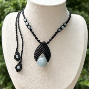 Vòng cổ macrame kết hợp đá Aquamarine (MC-NEC-AQU-26)