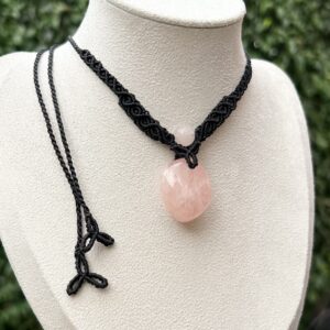 Vòng cổ macrame kết hợp đá Morganite (MC-NEC-MOR-20)