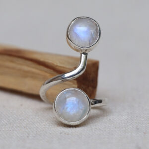 Nhẫn bạc đá Moonstone (SL-RNG-MON-138)