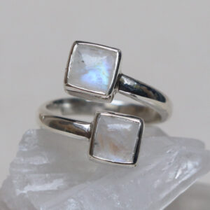 Nhẫn bạc đá Moonstone (SL-RNG-MON-146)
