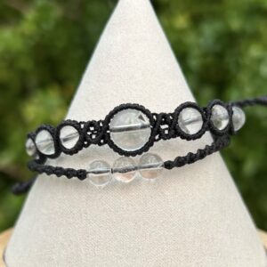 Vòng tay macrame kết hợp đá Clear quartz (MC-BRA-CLQZ-14)
